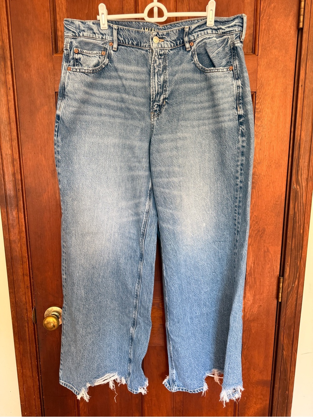 American Eagle Super High Rise Baggy Wide Leg Jeans Size 16